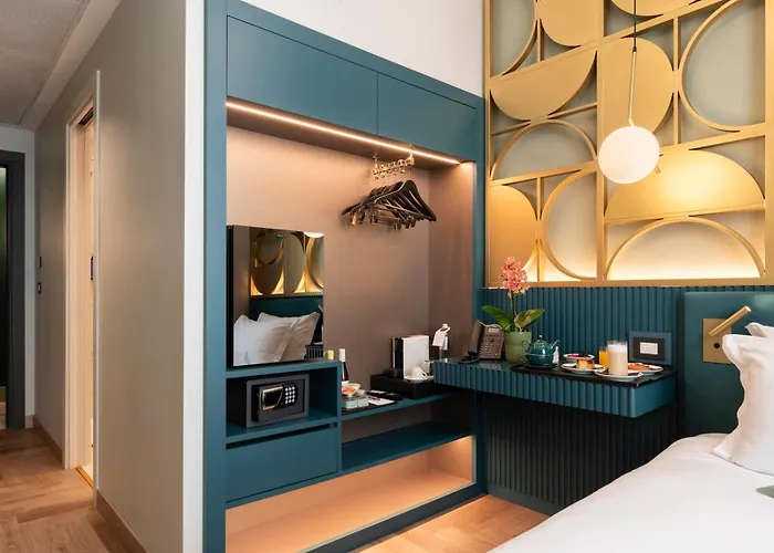 Je Otel 4*