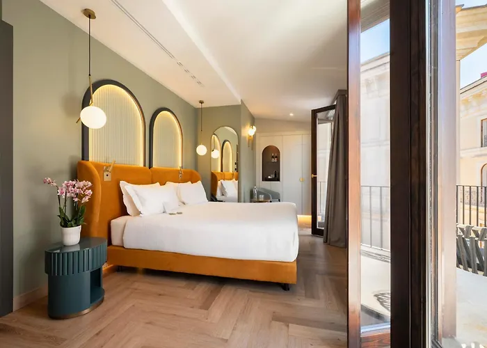 Je 4* Roma