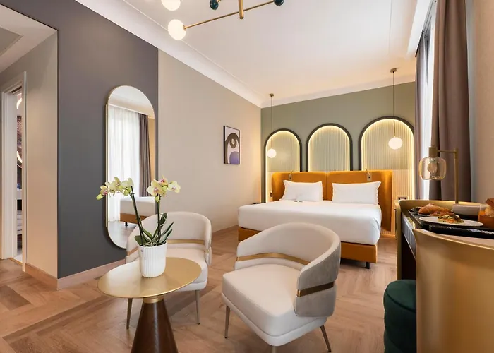 Je 4* Roma
